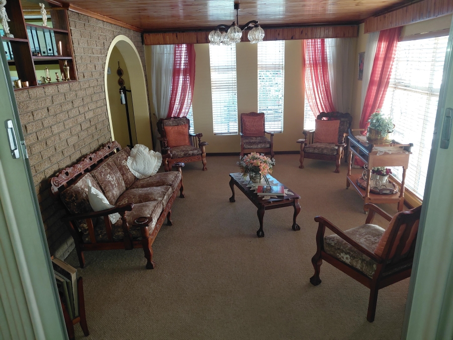 4 Bedroom Property for Sale in Despatch Central Eastern Cape